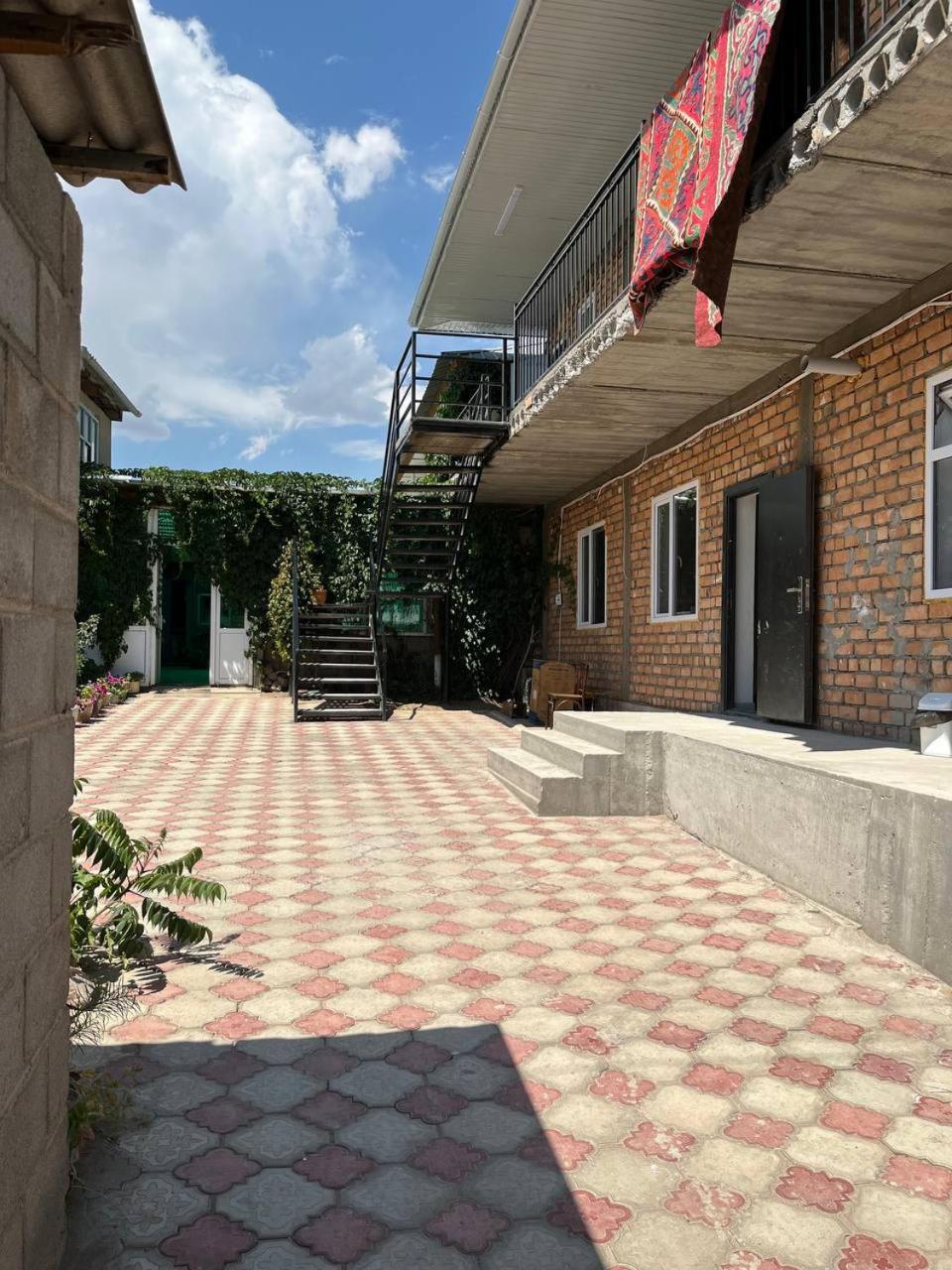 "Bilim" Guest House Tamchy Luaran gambar